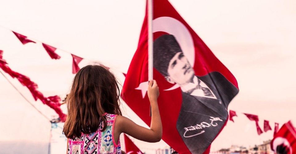 NİSAN 23’MÜ 24’MÜ